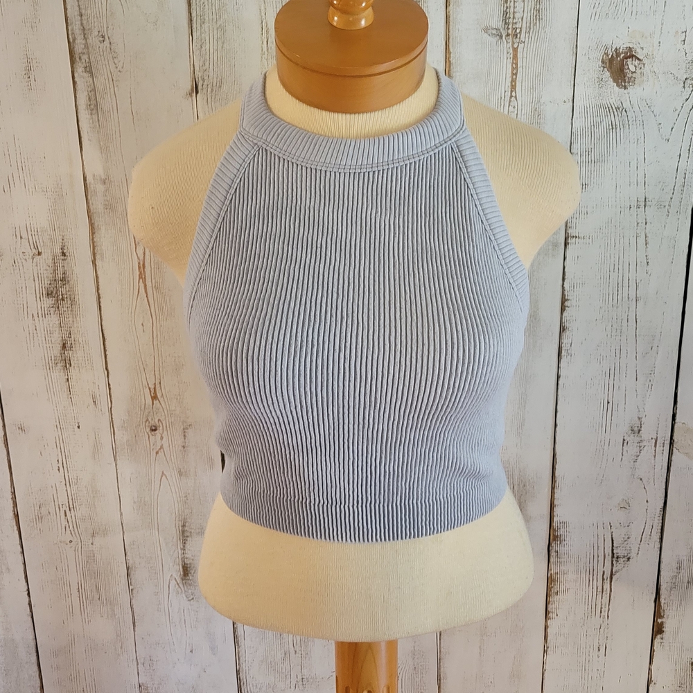 Three (3) Cropped & Ribbed Tank Tops - Picture 5 of 8
